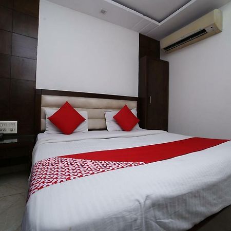 Oyo 11150 Hotel Jmd Rooms New Delhi Bagian luar foto
