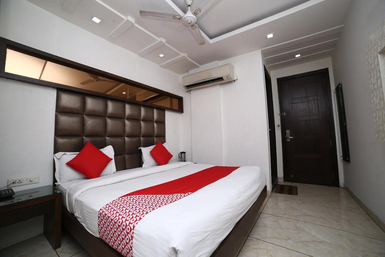 Oyo 11150 Hotel Jmd Rooms New Delhi Bagian luar foto