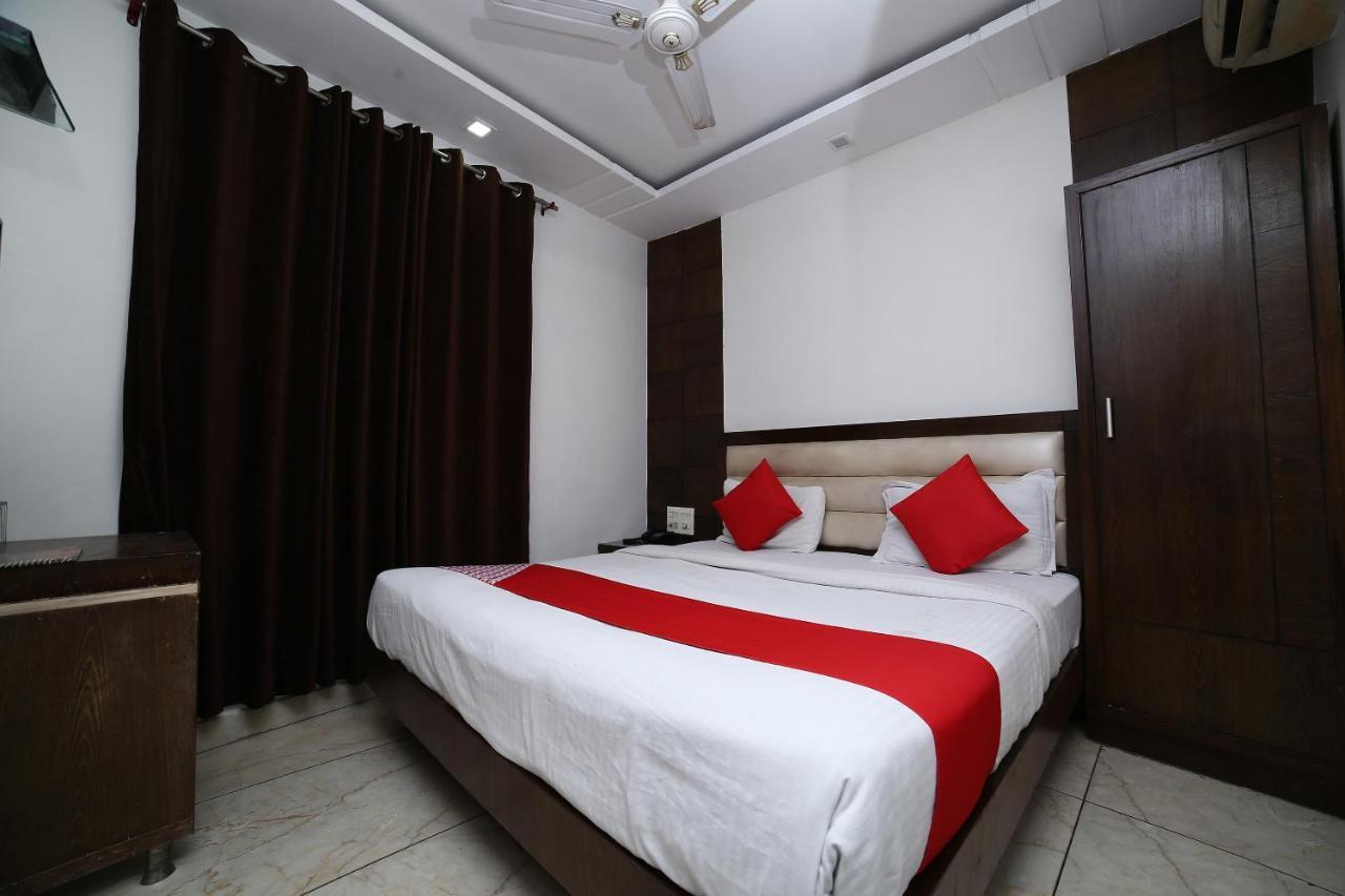Oyo 11150 Hotel Jmd Rooms New Delhi Bagian luar foto