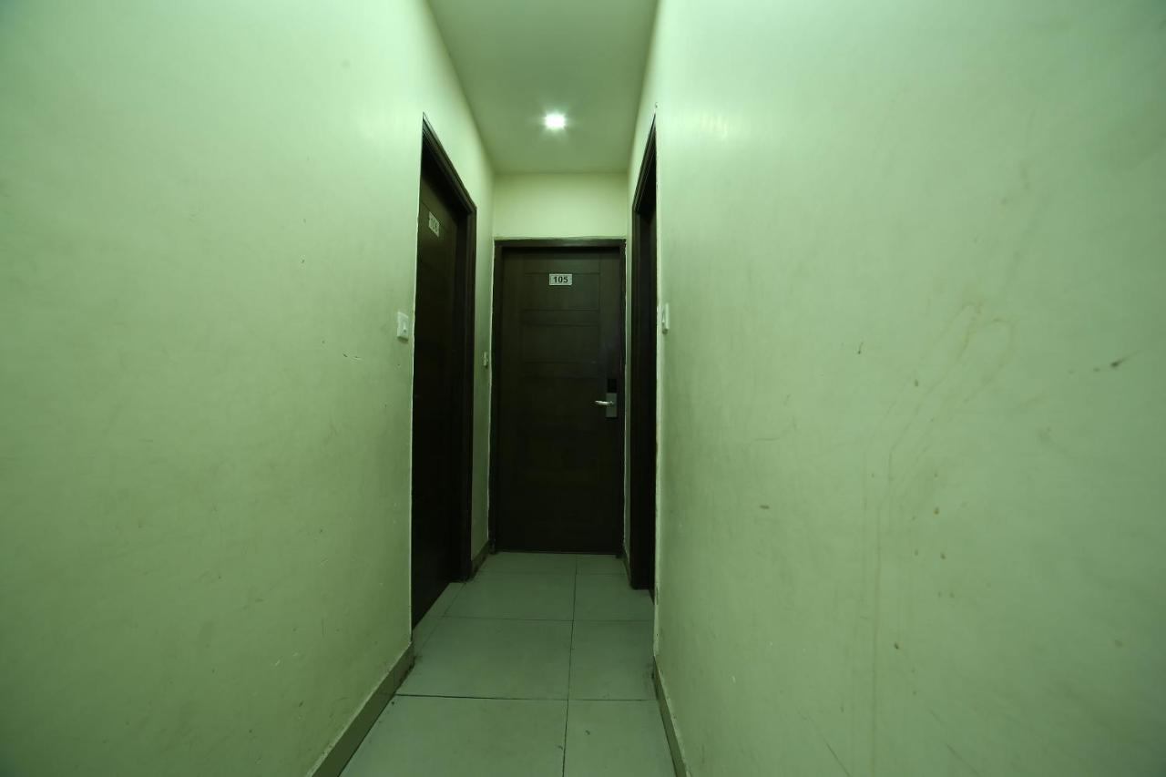 Oyo 11150 Hotel Jmd Rooms New Delhi Bagian luar foto