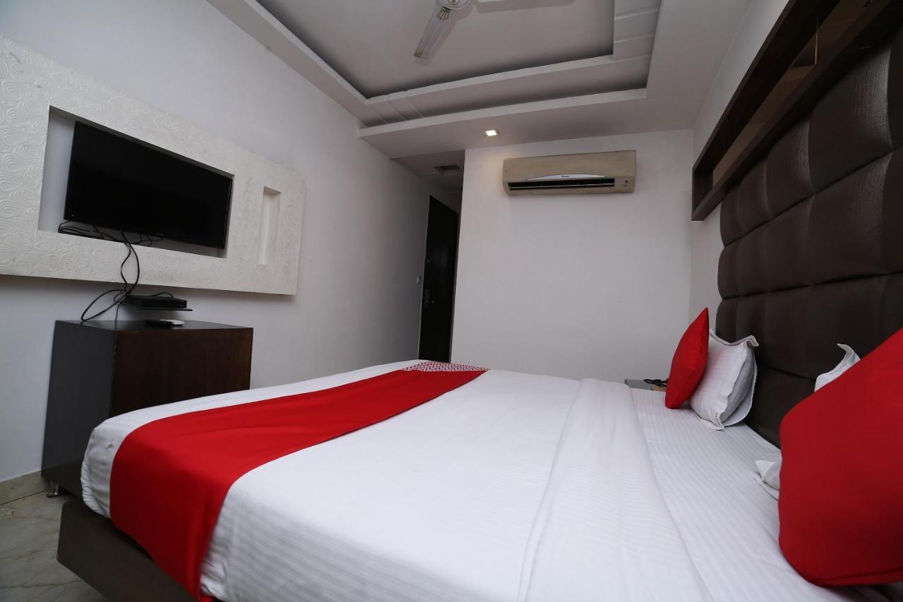 Oyo 11150 Hotel Jmd Rooms New Delhi Bagian luar foto