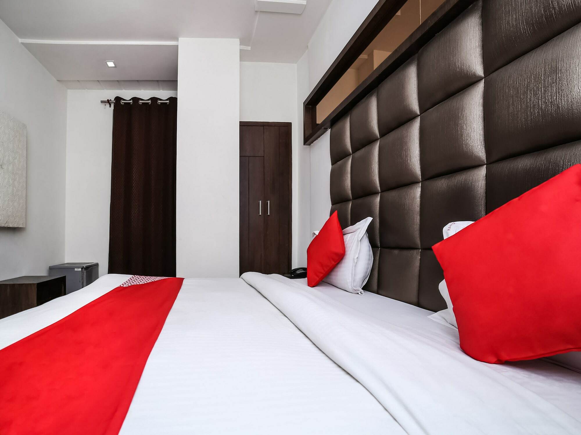 Oyo 11150 Hotel Jmd Rooms New Delhi Bagian luar foto