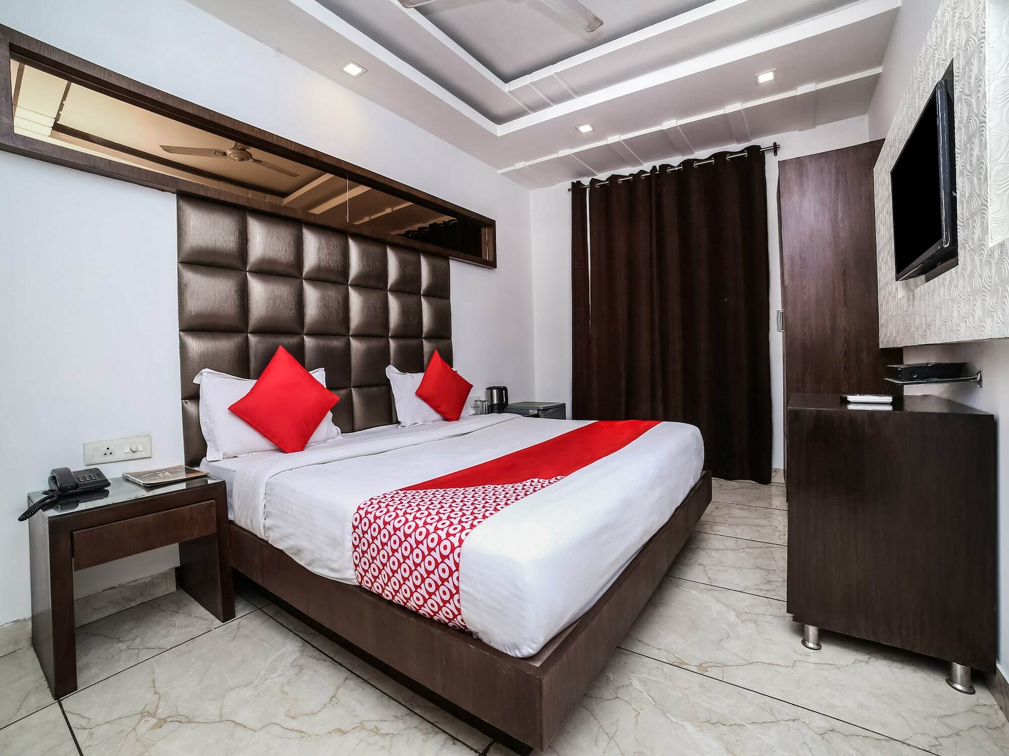 Oyo 11150 Hotel Jmd Rooms New Delhi Bagian luar foto