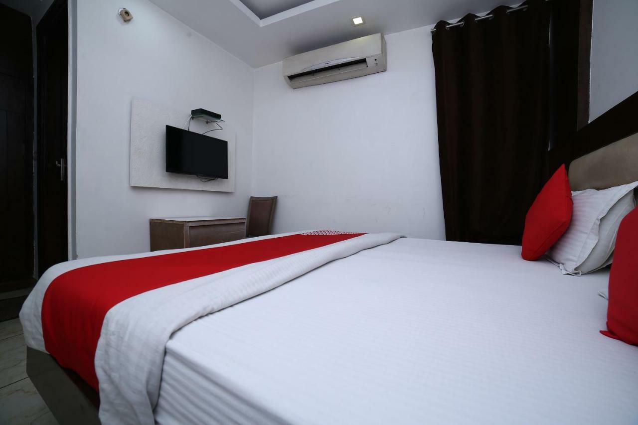 Oyo 11150 Hotel Jmd Rooms New Delhi Bagian luar foto